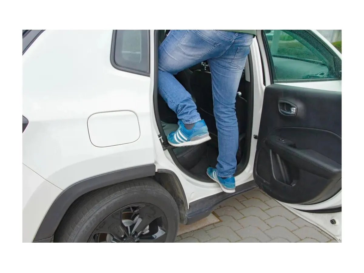 Autodeur opstapje met ruitenbreker Dakkoffer Accessoires