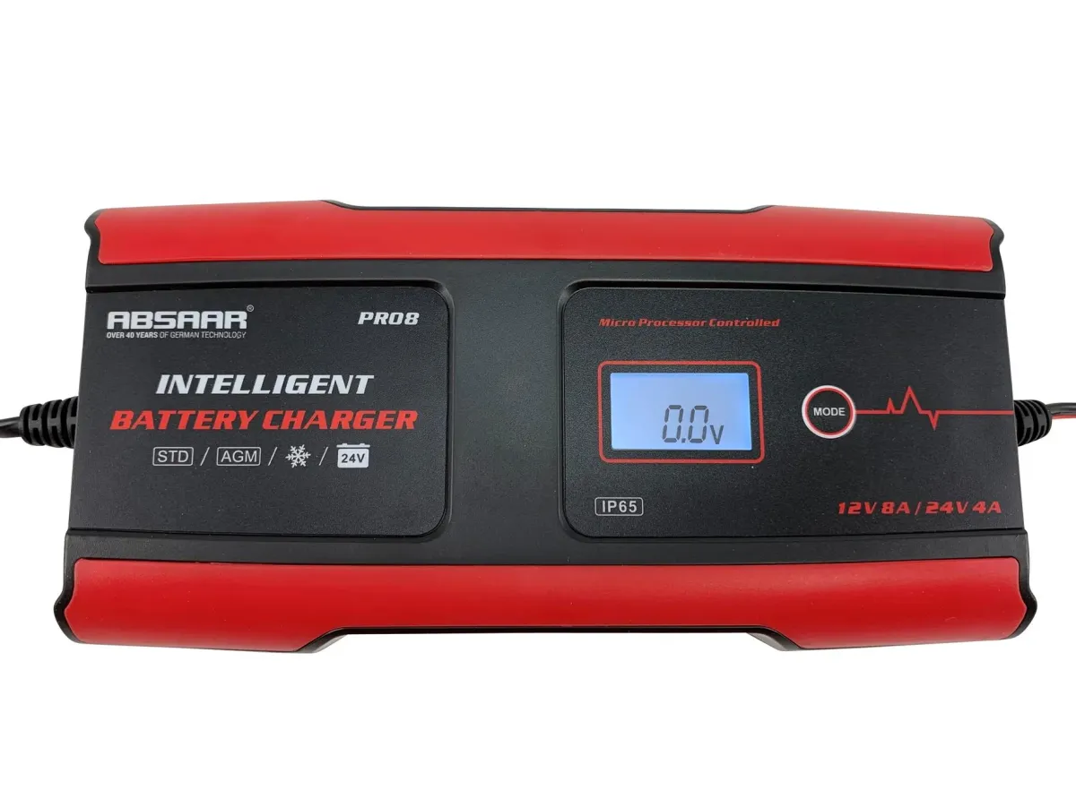 Outlet Processor gestuurde acculader 12V/24V 8A Acculaders & Starthulpen